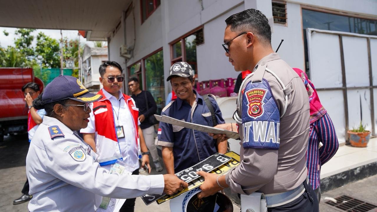 Pengawasan subsidi. Sinergi Pertamina Patra Niaga Regional Papua Maluku bersama Pemda dan Aparat Penegak Hukum. Pengawasan dilakukan di Jayapura dan Manokwari