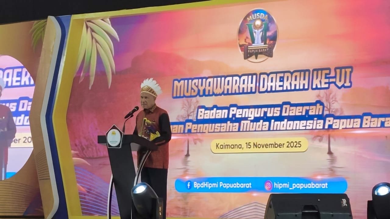 Bupati Kaimana Hasan Achmad mempromosikan potensi SDA daerahnya pada pembukaan Musda HIPMI Papua Barat Bupati Kaimana Hasan Achmad mempromosikan potensi SDA daerahnya pada pembukaan Musda HIPMI Papua Barat