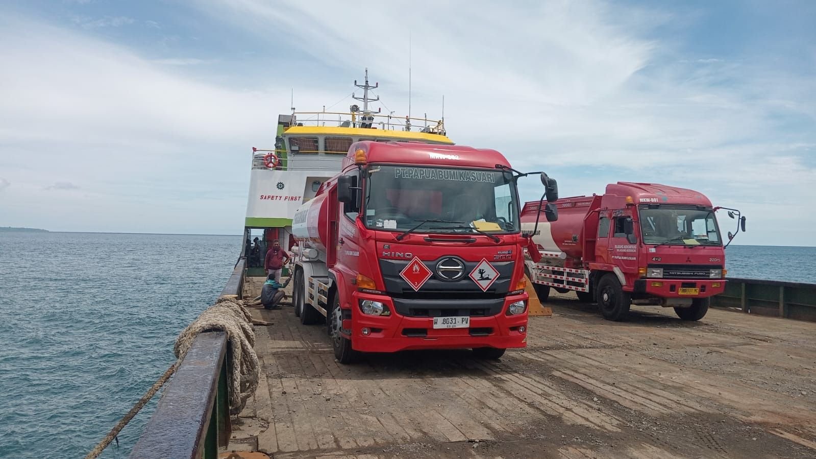 PT Pertamina Patra Niaga Regional Papua Maluku menambah pasokan Stok BBM ke Kabupaten Teluk Wondama. PT Pertamina Patra Niaga Regional Papua Maluku menambah pasokan Stok BBM ke Kabupaten Teluk Wondama.