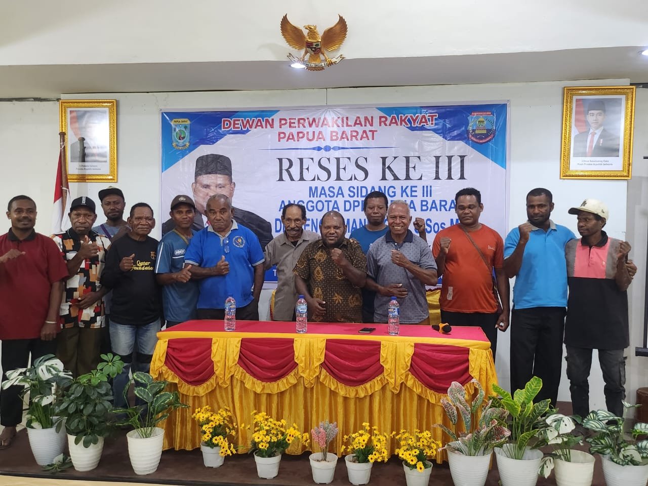 Reses Anggota DPR Provinsi Papua Barat (DPRPB) Frengki Mandacan (1)