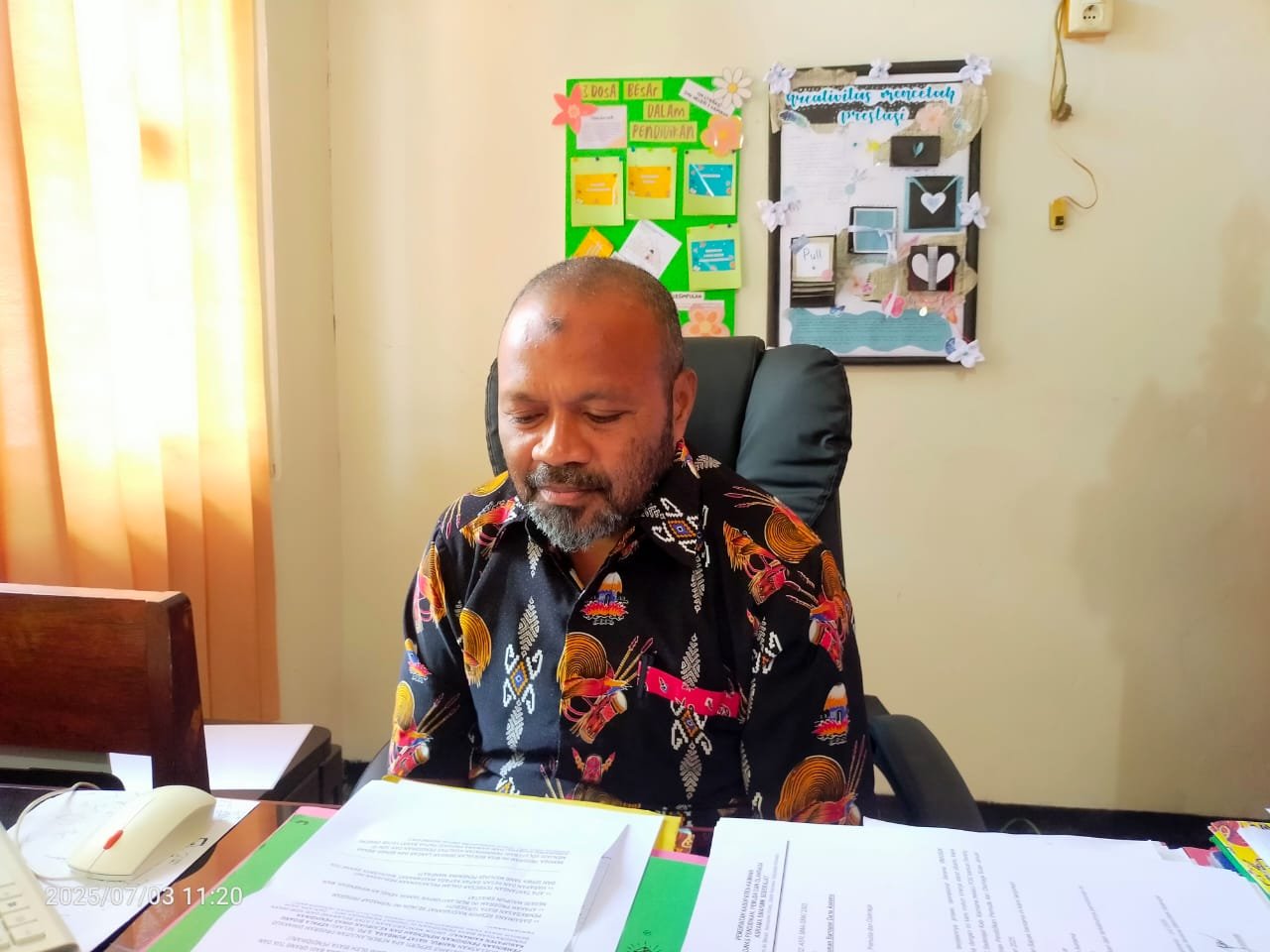 Kepala Bidang Pembinaan Pendidikan Menengah dan Kejuruan pada Dinas Pendidikan dan Olahraga Kabupaten Kaimana, Nahrul Hayat Rumbara.