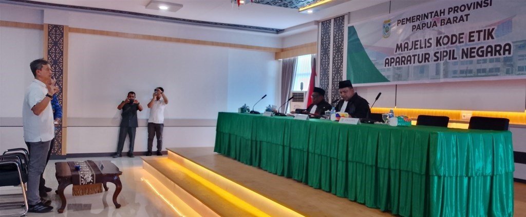 Sidang Majelis Kode Etik Papua Barat terkait pengunduran diri ASN