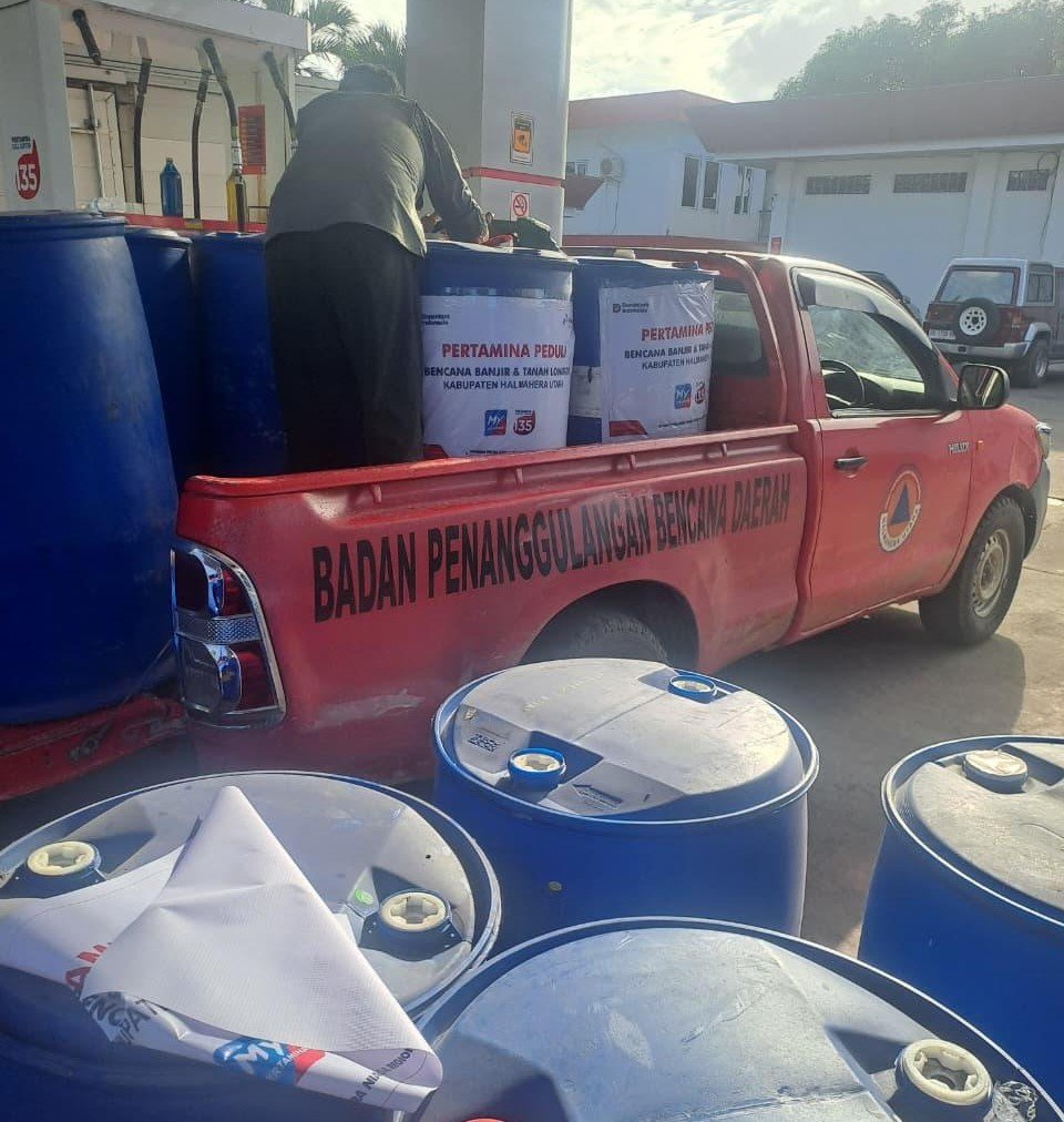 PT Pertamina Patra Niaga Regional Papua Maluku menyalurkan sebanyak 4.000 liter bahan bakar minyak (BBM) untuk mendukung percepatan pemulihan dampak banjir dan tanah longsor di Kecamatan Loloda Utara, Kabupaten Halmahera Utara, Maluku Utara.