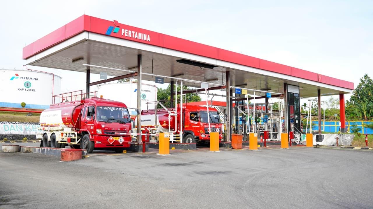 Tampak Armada Pengangkut BBM yang berada di Fuel Terminal (FT) Manokwari