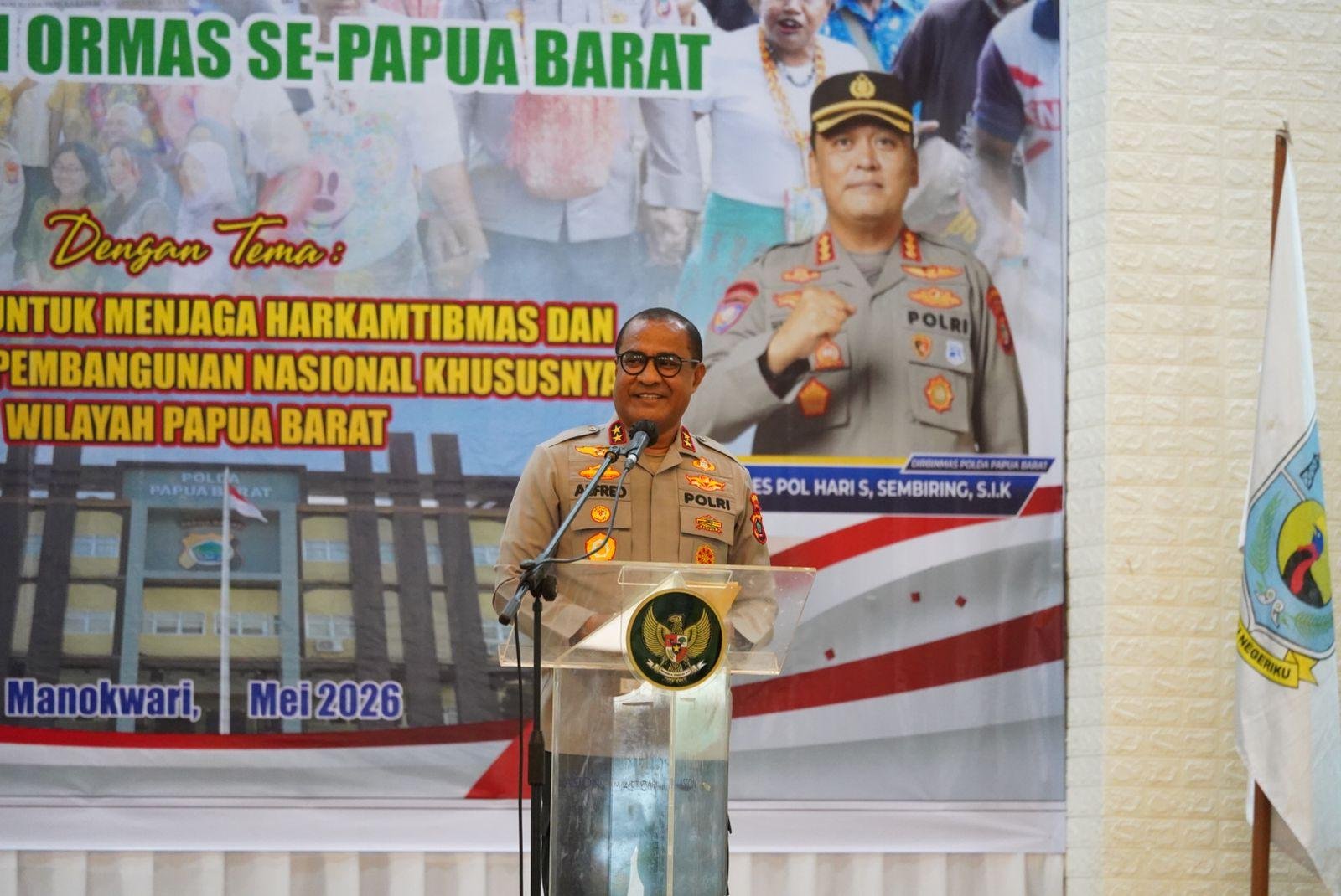 Kapolda Papua Barat Irjen Pol. Alfred Papare menegaskan bahwa Kepolisian Daerah (Polda) terbuka terhadap kritik dan masukan, itu penting demi perbaikan institusi kepolisian (1) Kapolda Papua Barat Irjen Pol. Alfred Papare menegaskan bahwa Kepolisian Daerah (Polda) terbuka terhadap kritik dan masukan, itu penting demi perbaikan institusi kepolisian.