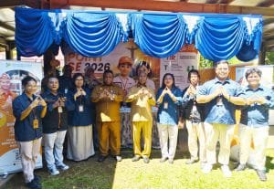 Gubernur Papua Barat Dominggus Mandacan membuka Pameran Harmoni Pesparawi