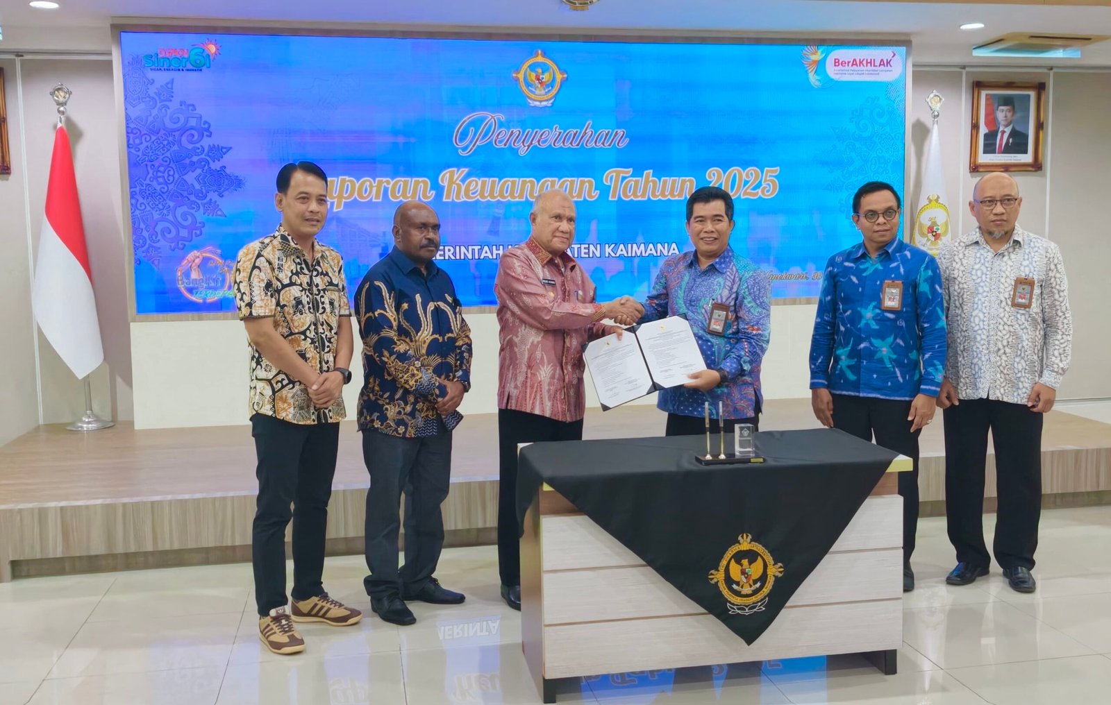 Penyerahan LKPD 2025 Kaimana Penyerahan LKPD 2025 Kaimana