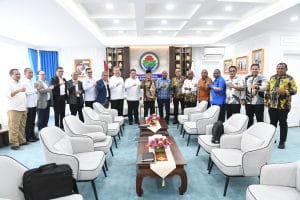 Pertemuan Gubernur Dominggus Mandacan bersama Menteri Desa dan Pembangunan Daerah Tertinggal Republik Indonesia di Jakarta, Rabu 4 Maret 2026.